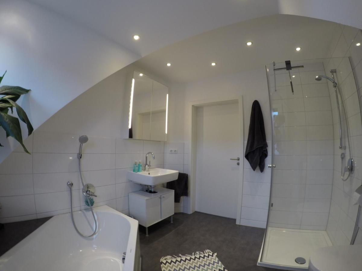 Modernes Penthouse, Nahe Wuerzburg Apartment Luaran gambar