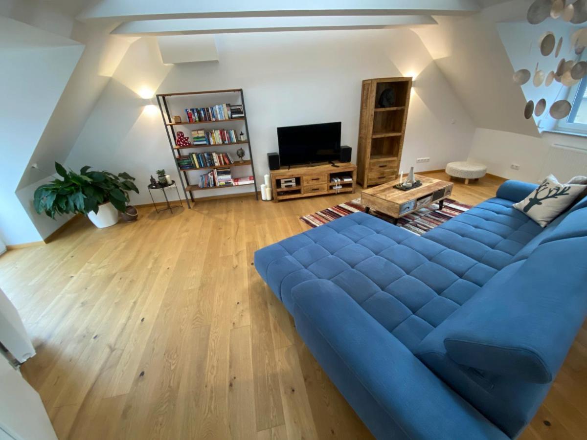 Modernes Penthouse, Nahe Wuerzburg Apartment Luaran gambar