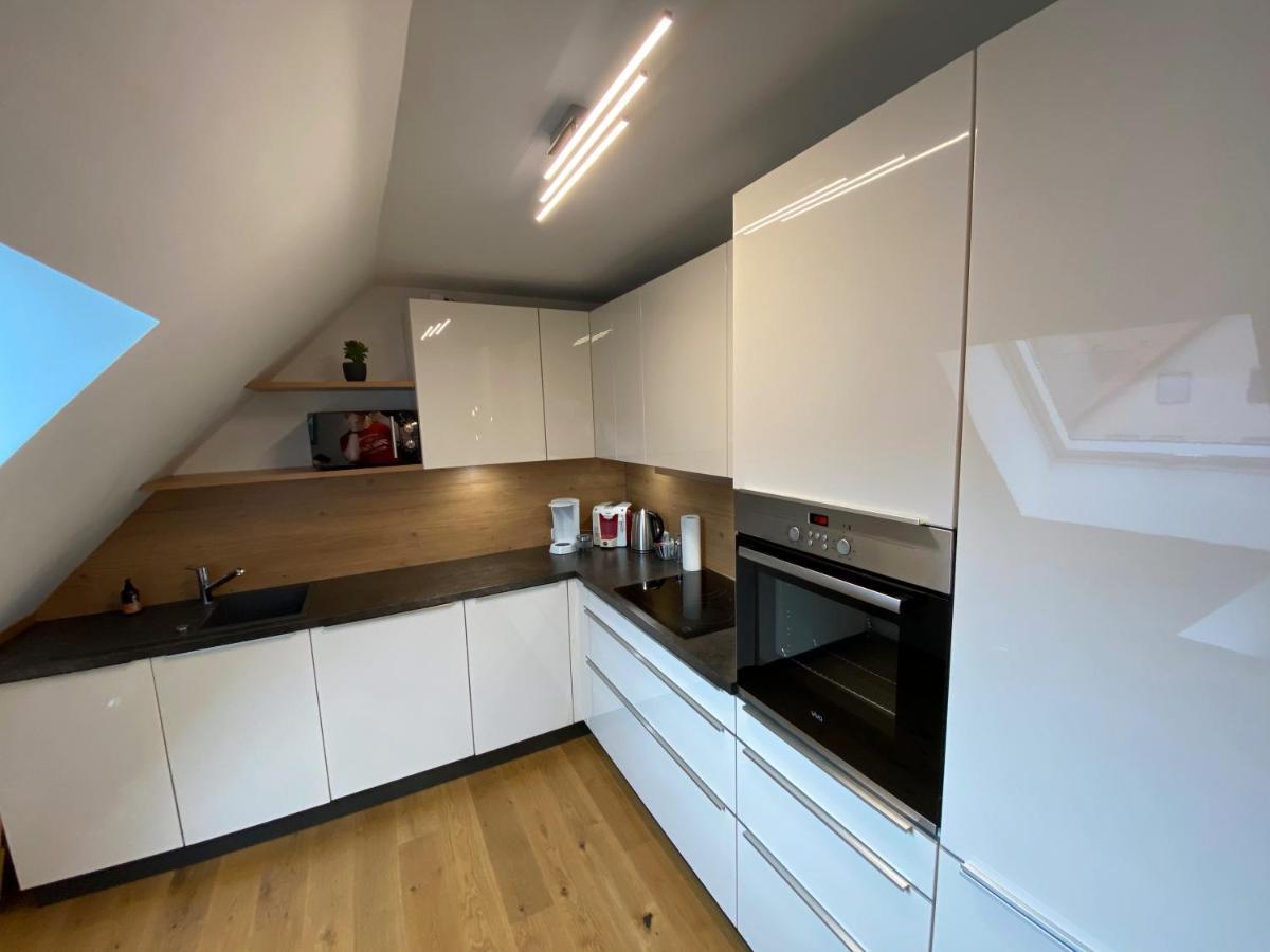 Modernes Penthouse, Nahe Wuerzburg Apartment Luaran gambar
